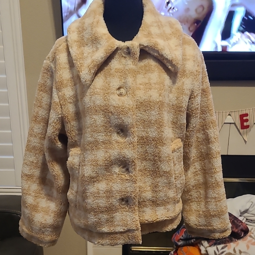 Blu Pepper Cream and Tan Teddy Jacket - Picture 4 of 7